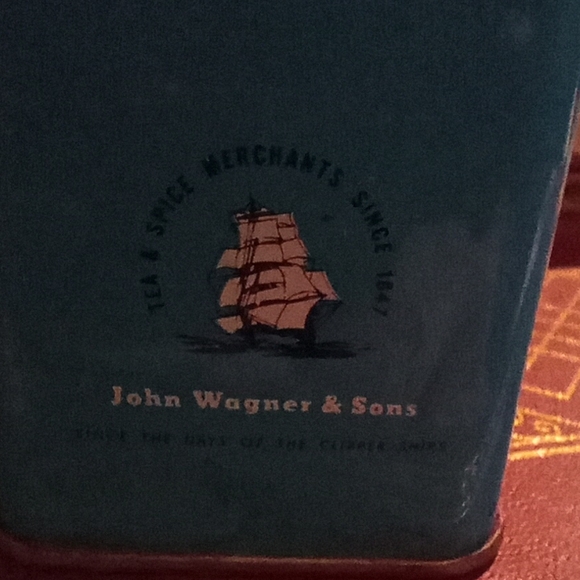 Vintage Darjeeling Tea Tin in Blue - Picture 6 of 6